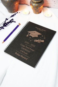 Mezuniyet İçin Hatıra Anı Defteri - Kraft Kapaklı Çizgisiz Defter (120 SAYFA) - İnce Karton Kapak - Mezuniyet Hediyesi