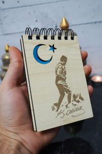 Kemal Atatürk Temalı Ahşap Kapaklı Not Defteri - Mini Defter - Cep Defteri - Benim Listem