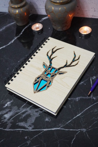 Geyik Figürlü Ahşap Kapaklı Defter - Çizgisiz Defter - Günlük - Ajanda- A5 Anı Defteri