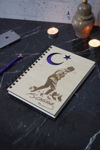 Mustafa Kemal Atatürk Desenli Ahşap Defter Günlük-çizgisiz Defter -120 Sayfa-öğretmene Hediyelik