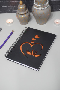 Kuğu Aşk Tasarım Siyah Ahşap Kapaklı Defter - Ajanda - Günlük - Çizgisiz Defter - Sevgiliye Hediye