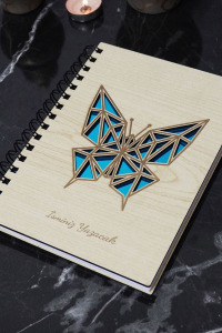 Kişiye Özel Kelebek Desenli Ahşap Kapaklı Defter - Ajanda - İsme Özel - A5 60 Yaprak (120 SAYFA) Hediyelik