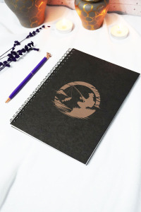 A5 Balıkçı Temalı Siyah Kraft Kapaklı Defter - Çizgisiz Defter - 60 Yaprak (120 SAYFA) 15x21 Cm