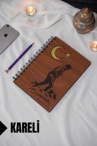 Kemal Atatürk Temalı Ahşap Kapaklı Defter - Kareli Defter - Ajanda - Okul Defteri (A5 - 120 Sayfa)
