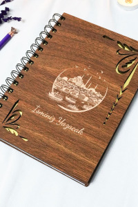 Kişiye Özel İstanbul Desenli Ahşap Kapaklı Defter - Ajanda - İsme Özel - A5 60 Yaprak (120 SAYFA) Hediyelik