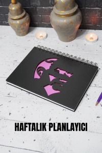 Mustafa Kemal Atatürk Ahşap Plan Defteri - Ajanda - Haftalık Planlayıcı (AHŞAP RENGİ SİYAH) A5