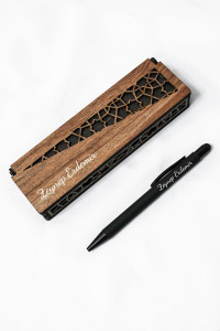 Kişiye Özel İsimli Siyah Metal Dokunmatik Tükenmez Kalem - Hediyelik Kalem - Ahşap Kutulu