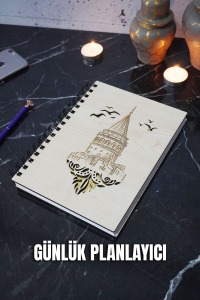 Galata Kulesi Tasarım Ahşap Kapaklı Günlük Planlayıcı - Tarihsiz Ajanda - A5 Süresiz Planlayıcı