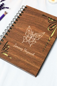 Kişiye Özel Kelebek Desenli Ahşap Kapaklı Defter - Ajanda - İsme Özel - A5 60 Yaprak (120 SAYFA) Hediyelik