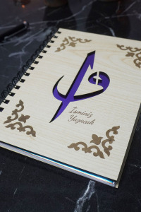 Kişiye Özel Elif Vav Desenli Ahşap Kapaklı Defter - Ajanda - İsme Özel - A5 60 Yaprak (120 SAYFA) Hediyelik