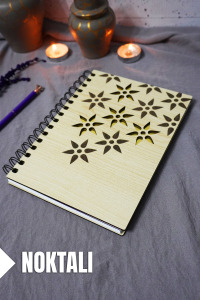Çiçek Desenli Ahşap Kapaklı Defter - Noktalı Defter - Ajanda - Okul Defteri (A5 - 120 Sayfa)