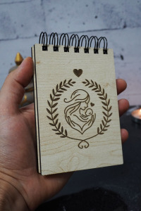 Anne Bebek Temalı Ahşap Kapaklı Not Defteri - Mini Defter - Cep Defteri - Benim Listem