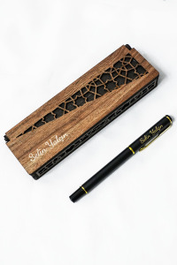 Kişiye Özel İsimli Siyah Gold Metal Roller Kalem - Hediyelik Kalem - Ahşap Kutulu - İsme Özel Kalem