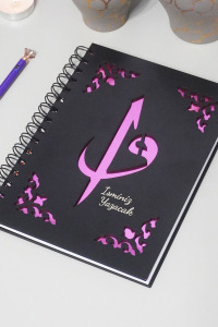 Kişiye Özel Elif Vav Desenli Ahşap Kapaklı Defter - Ajanda - İsme Özel - A5 60 Yaprak (120 SAYFA) Hediyelik