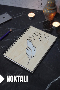Kuş Tüy Temalı Ahşap Kapaklı Defter - Noktalı Defter - Ajanda - Okul Defteri (A5 - 120 Sayfa)