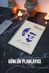 Mustafa Kemal Atatürk Ahşap Plan Defteri - Tarihsiz Ajanda - Günlük Planlayıcı (PLANLAMA DEFTERİ) A5