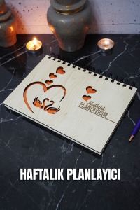 Kuğu Aşk Ahşap Plan Defteri - Süresiz Ajanda - Haftalık Planlayıcı (TARİHSİZ PLANLAYICI) A5