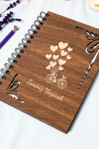 Kişiye Özel Kalp Balonlu Bisiklet Desenli Ahşap Kapaklı Defter - Ajanda - İsme Özel - A5 60 Yaprak (120 SAYFA) Hediyelik