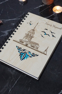 Kişiye Özel Kız Kulesi Desenli Ahşap Kapaklı Defter - Ajanda - İsme Özel - A5 60 Yaprak (120 SAYFA) Hediyelik