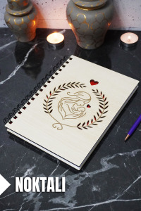 Anne Bebek Temalı Ahşap Kapaklı Defter - Noktalı Defter - Ajanda -  (A5 - 120 Sayfa)