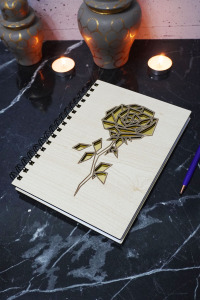 Gül Desenli Ahşap Kapaklı Defter - Çizgisiz Defter - Günlük - Ajanda- A5 Anı Defteri