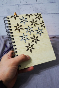 Çiçek Desenli Ahşap Kapaklı Defter - Çizgisiz Defter - Günlük - Ajanda-hediyelik-a5 Anı Defteri