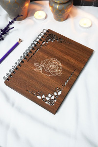 Gül Ahşap Kapaklı Defter - Çizgisiz Defter - 60 Yaprak (120 SAYFA) - A5 15x21 Cm