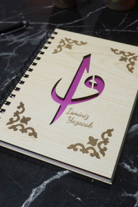 Kişiye Özel Elif Vav Desenli Ahşap Kapaklı Defter - Ajanda - İsme Özel - A5 60 Yaprak (120 SAYFA) Hediyelik