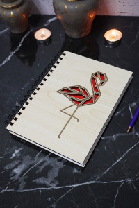 Flamingo Figürlü Ahşap Kapaklı Defter - Çizgisiz Defter - Günlük - Ajanda- A5 Anı Defteri