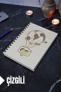 Uçan Balon Temalı Ahşap Kapaklı Defter - Çizgili Defter - Ajanda - Okul Defteri (A5 - 120 Sayfa)