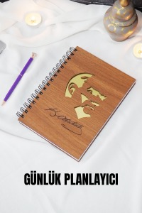Mustafa Kemal Atatürk Ahşap Kapak Plan Defteri - Süresiz Ajanda - Günlük Planlayıcı (CEVİZ) A5