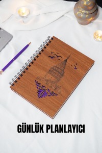 Galata Kulesi Ahşap Kapaklı Günlük Plan Defteri - Süresiz Ajanda (AHŞAP RENGİ CEVİZ) A5