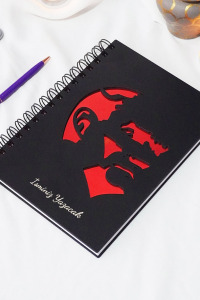 Kişiye Özel Mustafa Kemal Atatürk Desenli Ahşap Kapaklı Defter - Ajanda - İsme Özel - A5 60 Yaprak (120 SAYFA) Hediyelik