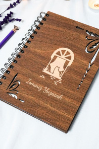 Kişiye Özel Kedi Desenli Ahşap Kapaklı Defter - Ajanda - İsme Özel - A5 60 Yaprak (120 SAYFA) Hediyelik