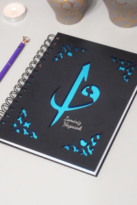 Kişiye Özel Elif Vav Desenli Ahşap Kapaklı Defter - Ajanda - İsme Özel - A5 60 Yaprak (120 SAYFA) Hediyelik