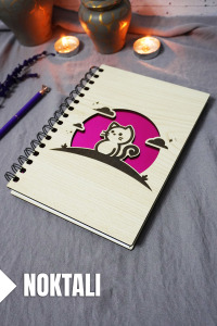 Kedi Desenli Ahşap Kapaklı Defter - Noktalı Defter - Ajanda - Okul Defteri (A5 - 120 Sayfa)