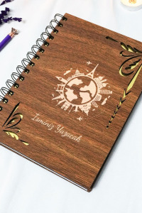 Kişiye Özel Dünya Desenli Ahşap Kapaklı Defter - Ajanda - İsme Özel - A5 60 Yaprak (120 SAYFA) Hediyelik