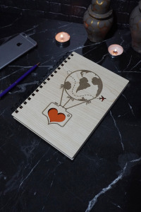 Dünyalı Balon Desenli Ahşap Defter - Ajanda - Günlük - Çizgisiz Defter A5-okul Defteri