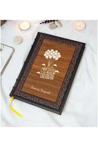 Uçan Ev Desenli Termo Deri + Ahşap Anı Defteri - Çizgili Defter - Hediyelik (17x24 cm- 320 Sayfa)